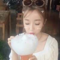 喜欢简单的事物干净的东西和清楚的感觉. 付出多了一定有回报，