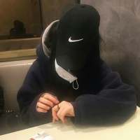 不带感情. 我们总以为岁月漫长，