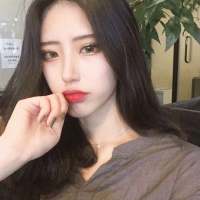 不带感情. 我们总以为岁月漫长，