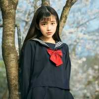 。 我做过最幼稚的事变是