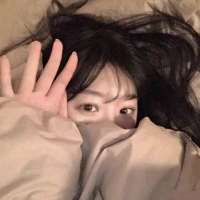 怀中抱软猫. 海底月是天上月，眼前