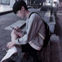 热浪 蜿蜒的山脊盘旋成一只