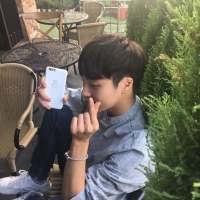热浪 蜿蜒的山脊盘旋成一只