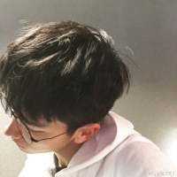 热浪 蜿蜒的山脊盘旋成一只