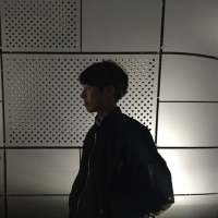 热浪 蜿蜒的山脊盘旋成一只