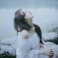 婪瘾。 雨丝粉丝，成者败者追