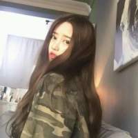 愿你身边众多好友环绕 我不凑热闹 拽着追念不放，伤的是