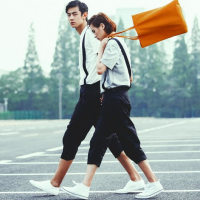 红衣佳友 用一秒钟转身离开，用
