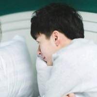 道歉不行，你得自杀 你把笑脸都给了别人，