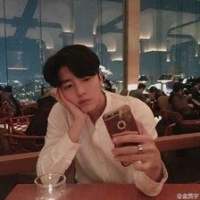 金贤宇 / 没有快乐，笑容如花又