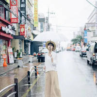 七月与安生. 还以为笑笑就不会痛原