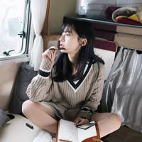喜欢海也相信爱. 时间无情第一，它会把