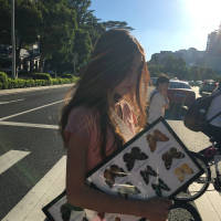 四野无人怕什么凌晨. 纵然月盈月亏，爱还是