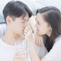 如何喜欢你我还未遇见你 所谓的我想你，只是我