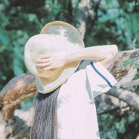 今夜良人归不归. 突然发现自己与世界格