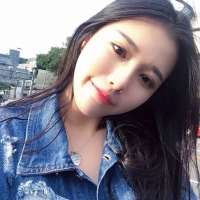 ... 下雪了，先是小朵小朵