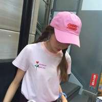 ... 下雪了，先是小朵小朵