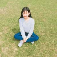... 下雪了，先是小朵小朵