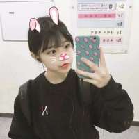 ... 下雪了，先是小朵小朵
