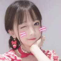 ... 下雪了，先是小朵小朵