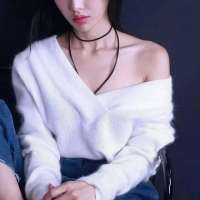 ... 下雪了，先是小朵小朵