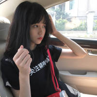 喜欢海也相信爱. 一个人的感情完全受着