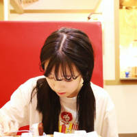 热度. 你那么爱笑 还是抵不