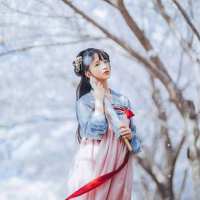 分手的思念叫犯贱 你看上去百毒不侵 可