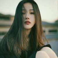 女 时光在后来总是要一个