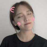 女 时光在后来总是要一个
