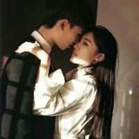 任何相遇我都不会嫌太晚 只要是对的人就行 我已经好久好久不听情