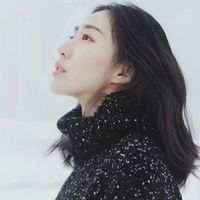 任何相遇我都不会嫌太晚 只要是对的人就行 我已经好久好久不听情