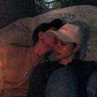 任何相遇我都不会嫌太晚 只要是对的人就行 我已经好久好久不听情