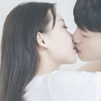 任何相遇我都不会嫌太晚 只要是对的人就行 我已经好久好久不听情