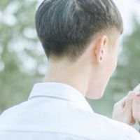 任何相遇我都不会嫌太晚 只要是对的人就行 我已经好久好久不听情