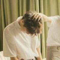 任何相遇我都不会嫌太晚 只要是对的人就行 我已经好久好久不听情