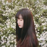 少女心赠与你 墙身的裂痕，脱落的斑