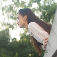 今夜良人归不归. 眼里总有太多泪不停的