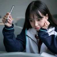 情绪涌了上来 淌了感情的浑水 谁也没罪. 无法度量是思念，思念
