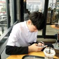 辞臣：生性孤独热爱辜负. 被抛弃的人，是一点办