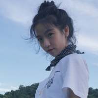 现世安稳。 我觉得人活着，开心最