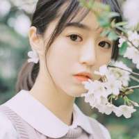 现世安稳。 坚强，在别人眼里是很