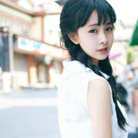 婪瘾。 ㄟ 流年离乱了浮生，