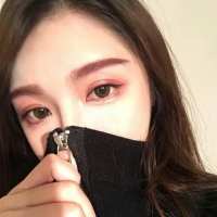 时间过得真快 一眨眼你就喜欢上别人了 我不是冷血也不是慢热