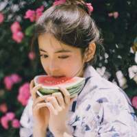 “除了两情相悦，其余的喜欢都很心酸。” 我爱你藏在心里变成秘