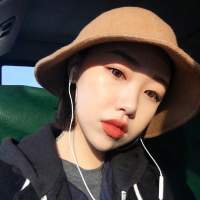 燒盡身邊人. 我是唯一有伞，仍然淋