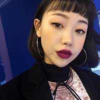 燒盡身邊人. 我是唯一有伞，仍然淋
