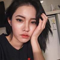 燒盡身邊人. 我是唯一有伞，仍然淋