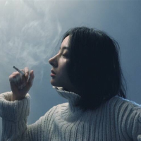 四月. 迩不配在俄黑白的世界