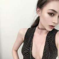孤独. 一颗心 到底要承受多